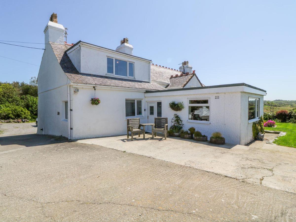 Вилла Charming 2 Bed House Near Rhoscolyn Discounts For Холихед Экстерьер фото